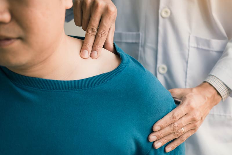 physical therapists are using their hands to press